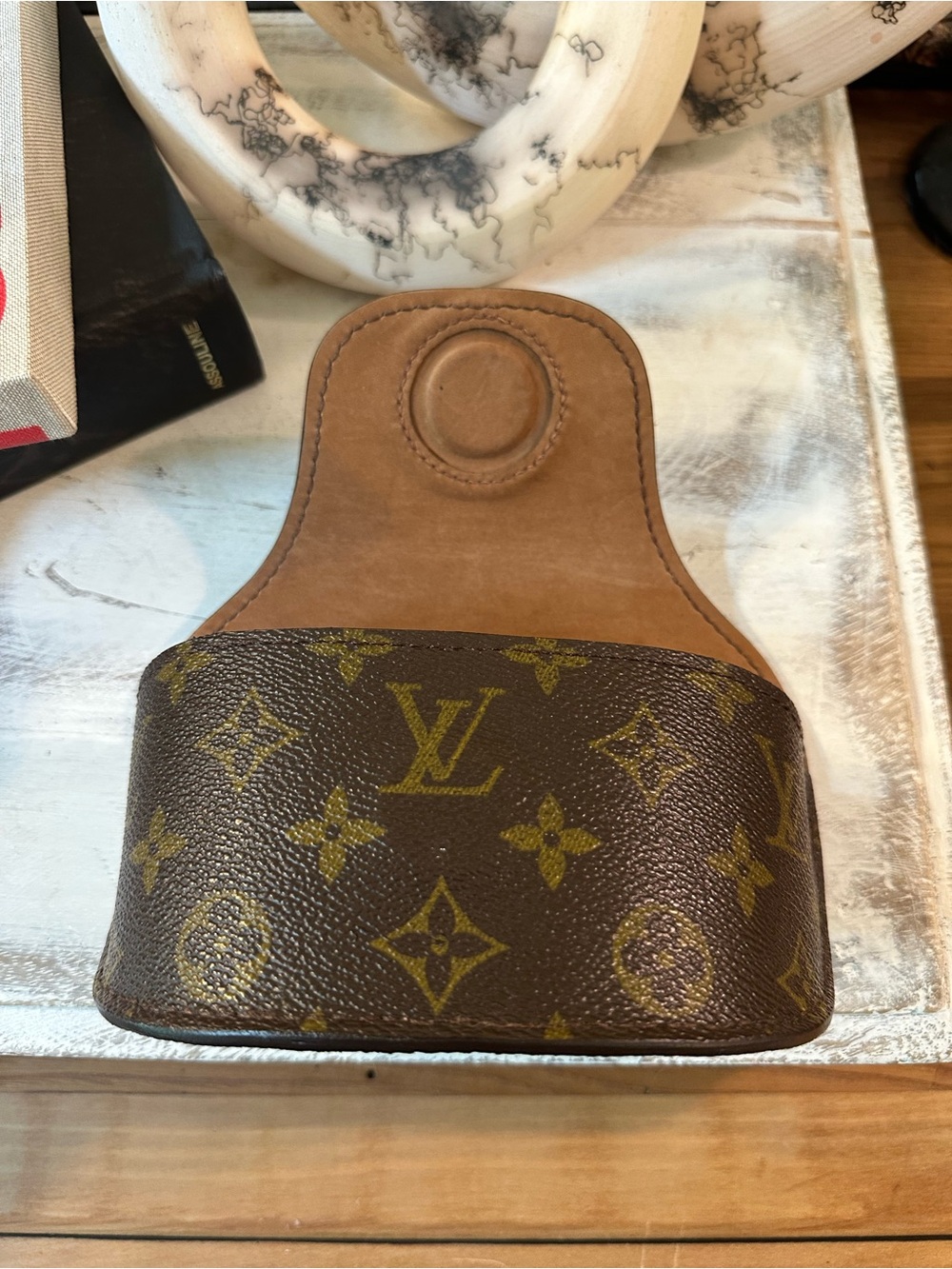 Xl Handcrafted Leather Sunglasses Case - Picture 3 of 10